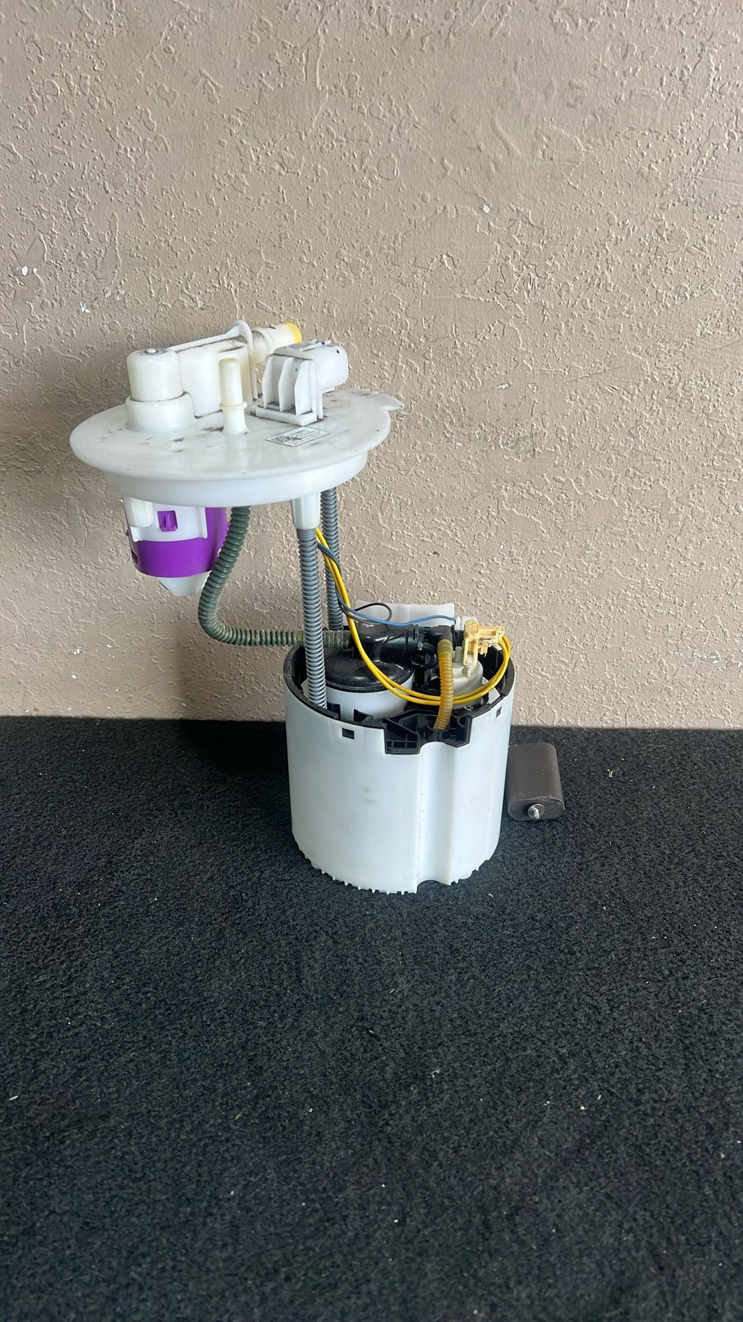Cadillac Xt5 Chevy Chevrolet Traverse Blazer Gmc Acadia Buick Enclave Fuel Pump 3.6l 2017 2018 2019 2020 2021