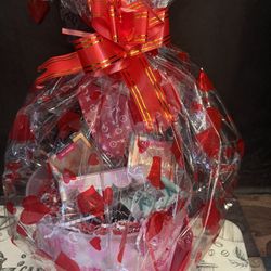 Valentine Makeup Baskets