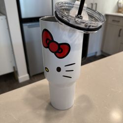 NEW Stainless Steel Hello Kitty Tumbler 🎀