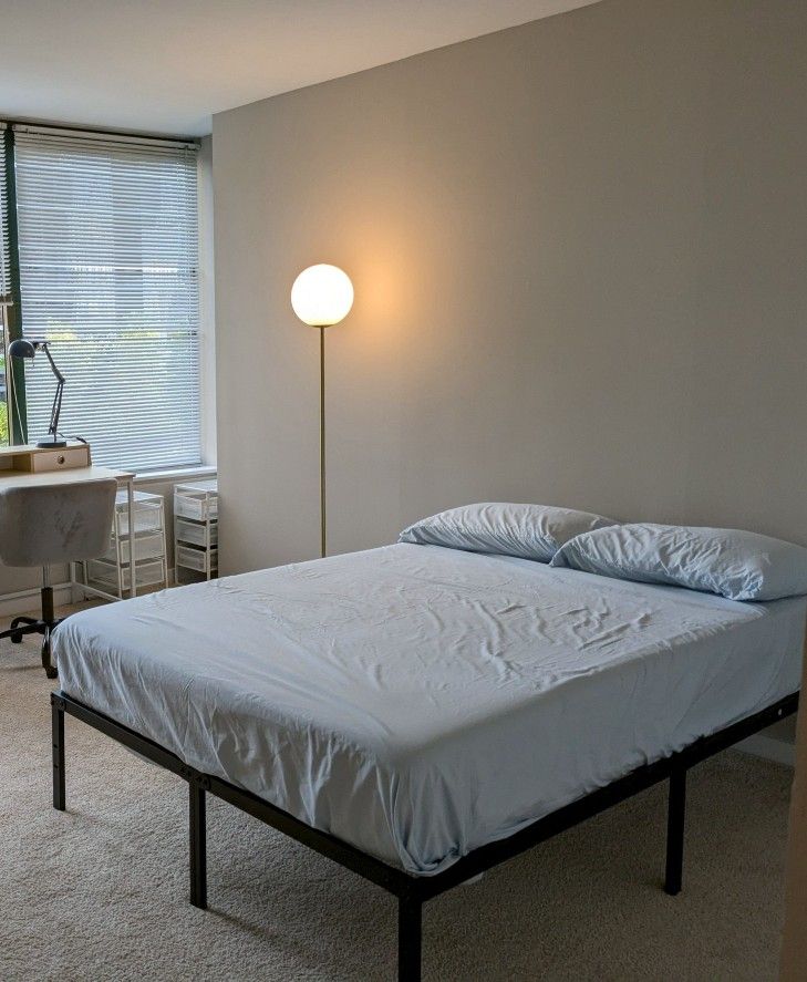 Full Size Bed Frame & Mattress