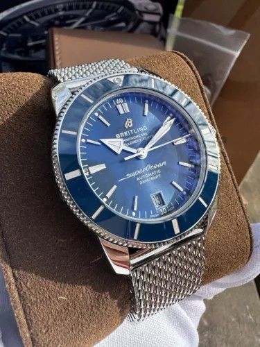 Breit
Breitling Superocean Heritage 