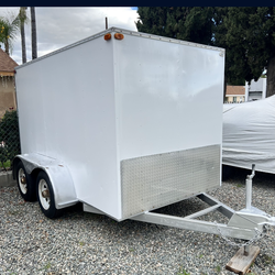 Enclosed Trailer 10 By 6 read description 4k firm