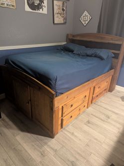 Full SZ Bed & Mattress