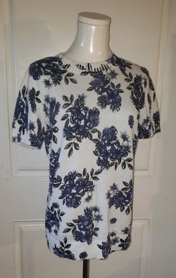 Elle Floral Short Sleeve Blouse/Top (Size M)
