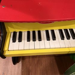 Melissa & Dough Piano