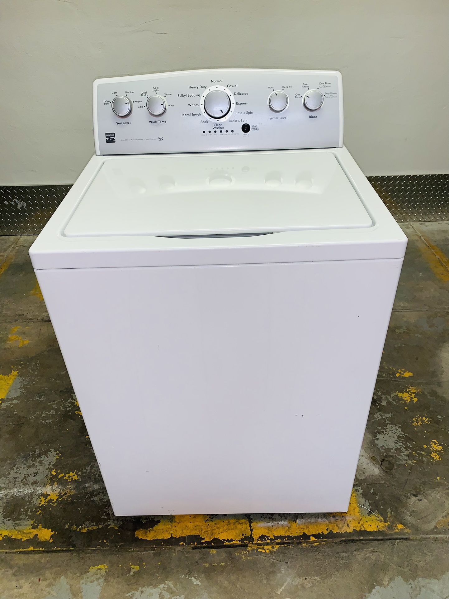 Kenmore washing machine in very perfect condition a receipt for 90 days warranty