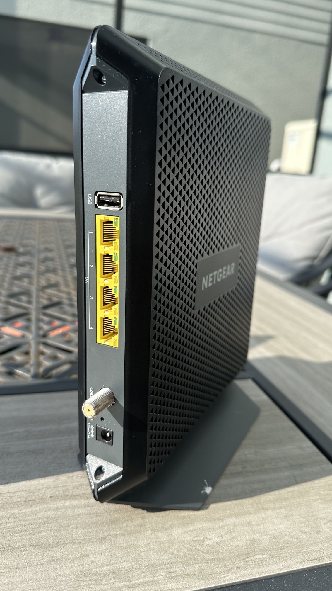 NETGEAR C7000 & EX7000 NETGEAR Modem router Combo AC1900 and WiFi Extender AC1900 Make Offer