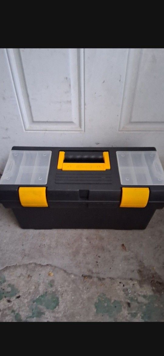 Toolbox "Plactic" Yes, Available 