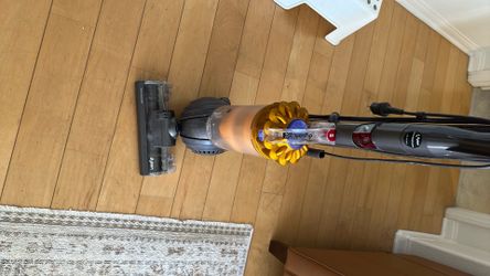 Dyson vacuum dc40
