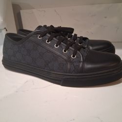 Gucci Shoes 