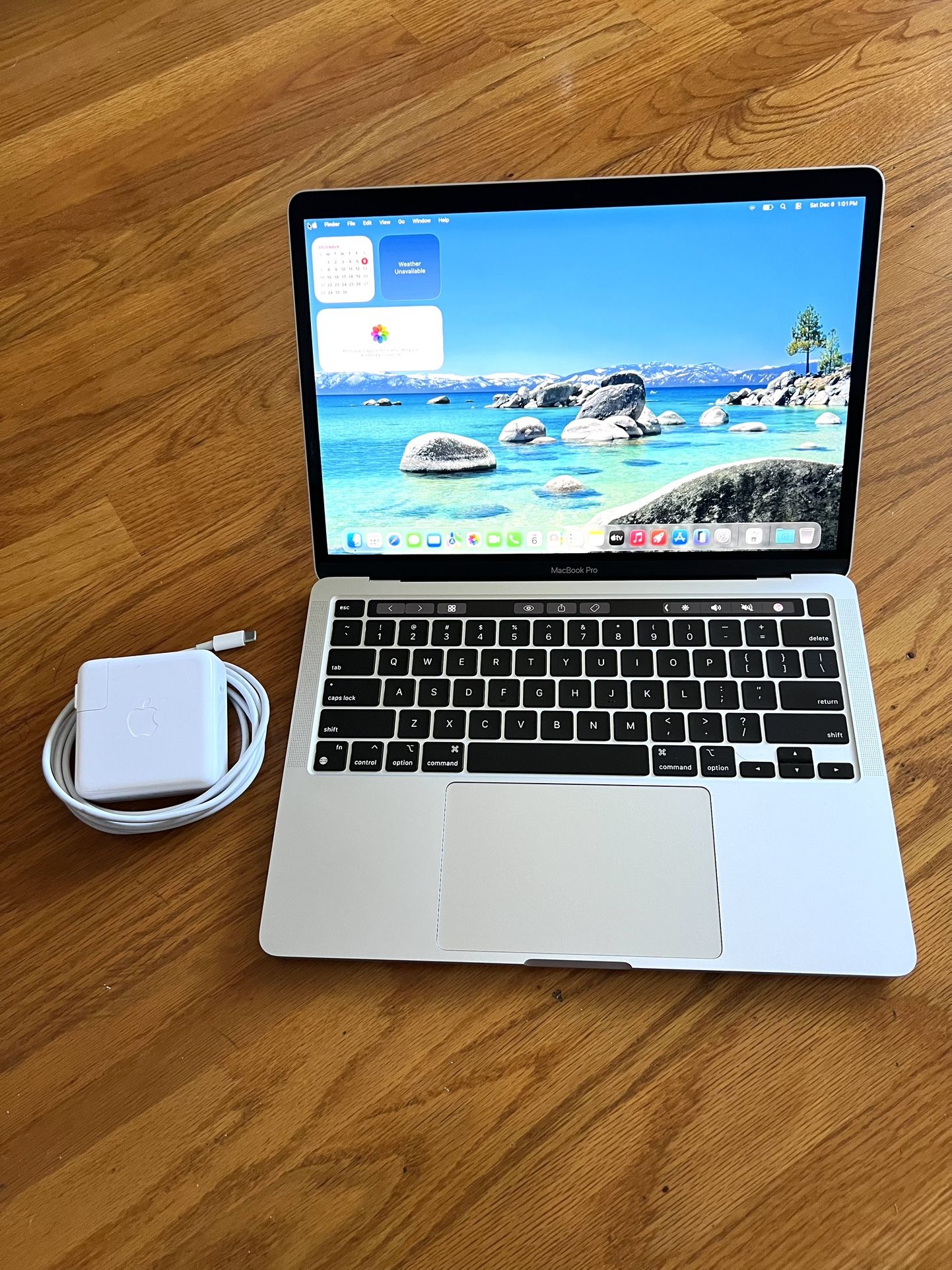 13 inches Apple Macbook Pro 2022 Laptop A2338 Silver M2 SSD 512Gb RAM 16Gb macOS Tahoe w/ Microsoft Office Final Cut Logic Pro