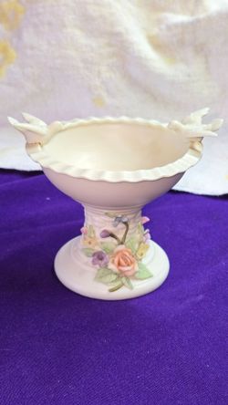 Vintage Antique Ivory Lefton Japan Hand Painted Bird Bath Vase with delicate flower design and two birds CR3V048
