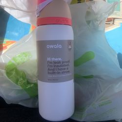 32 ounce owala tumbler