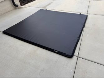 3rd gen Tacoma 5ft Bed Cover