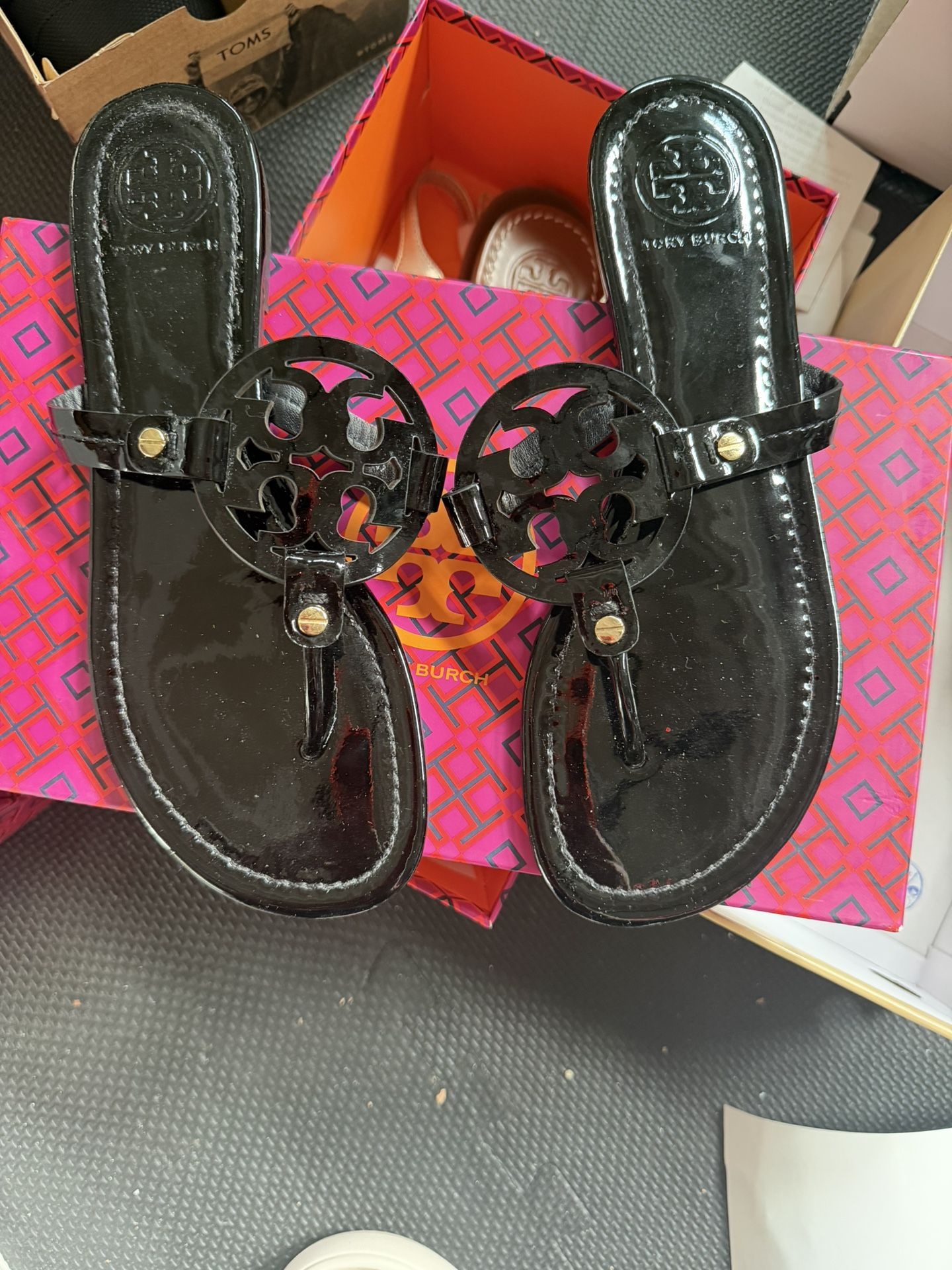 Tory Burch Miller sandals in black patent leather Size 8
