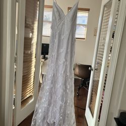 Wedding dress