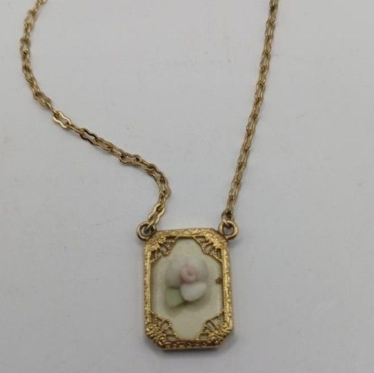 Ceramic Flower Goldtone Necklace by 1928