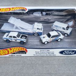 hot wheels Ford Racing Team
