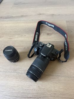 Canon Rebel XSi DSLR 75-300mm & 18-55mm Like New