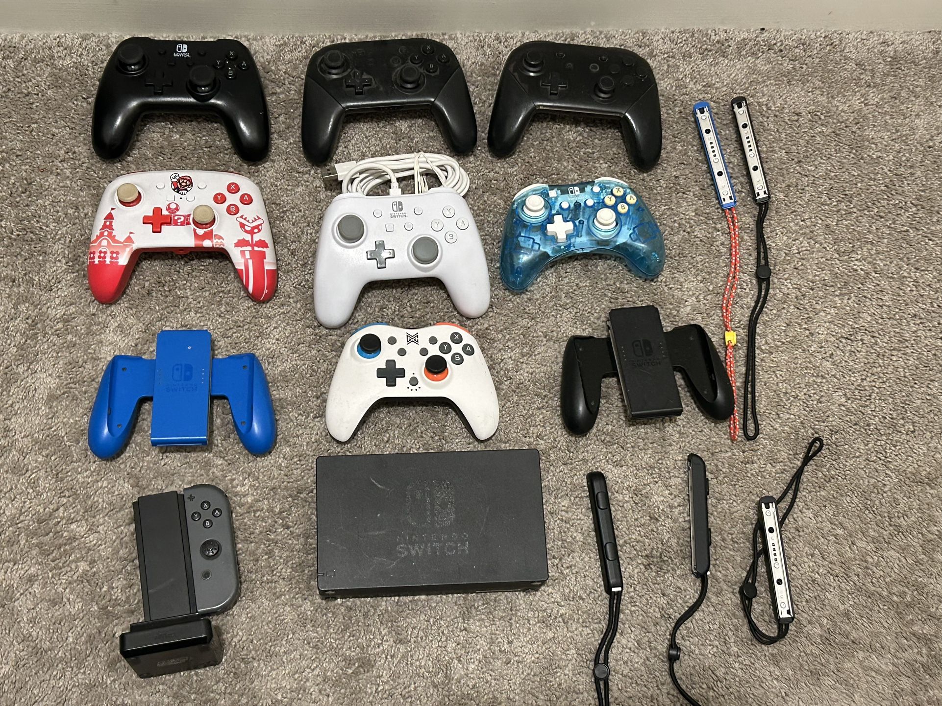 Nintendo Switch Controllers & Accessories