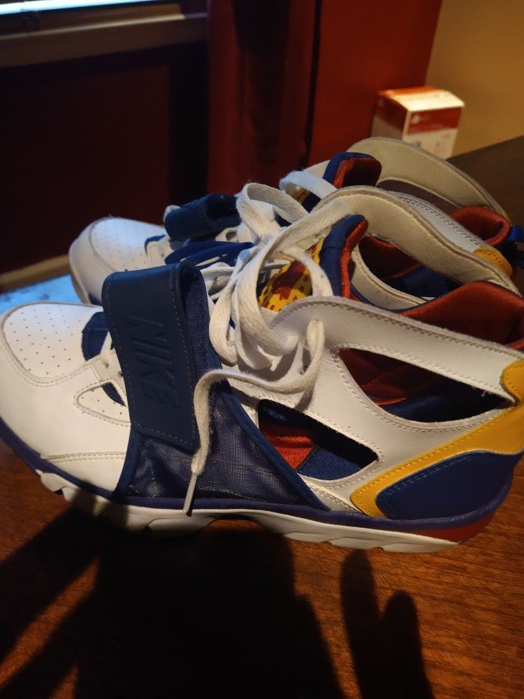 Men's Nike Huarache Shoes Size 10