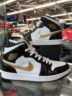 Air Jordan 1 Mid Patent Black White Gold