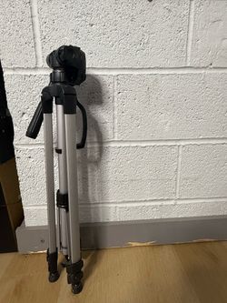 Aluminum Camera Tripod with Pan Head