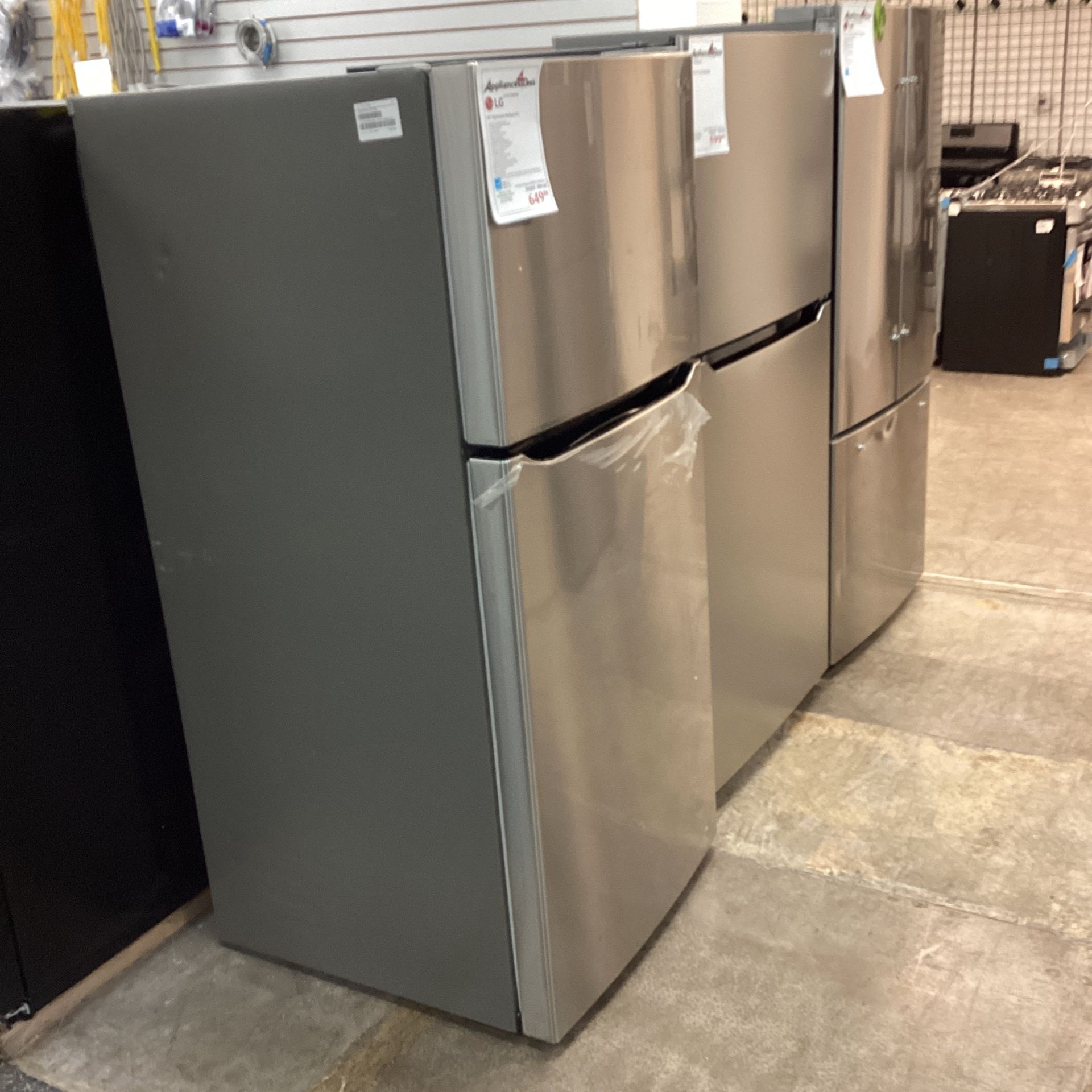 LG 30 inch top freezer refrigerator