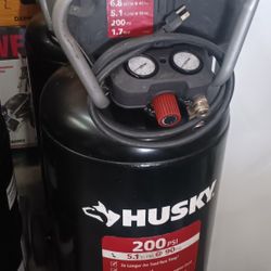 HUSKY CORDED COMPRESSOR 27 GALLON 