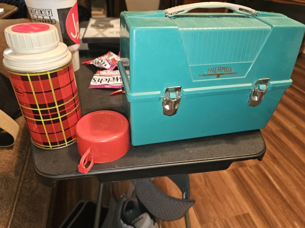 1970s Early Vintage Lunch Pal Everything Here