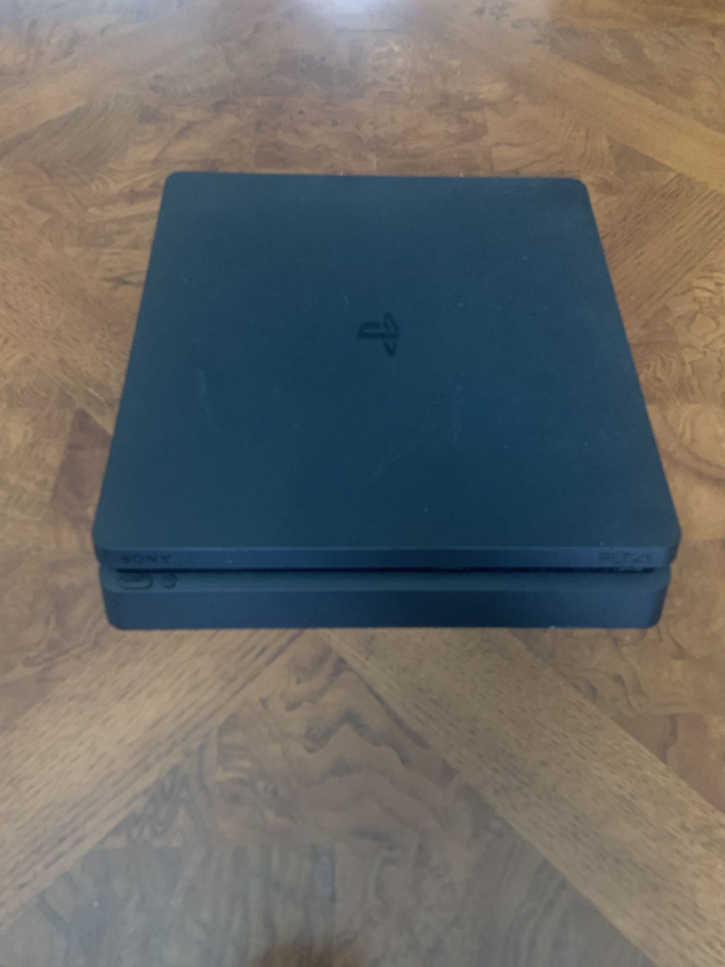 PS4 Slim