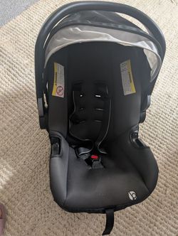 Baby trend EZ lift 35 pro infant car seat... Never used!
