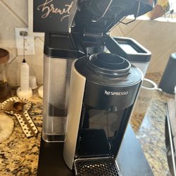 Nespresso Virtuo Espresso Machine 