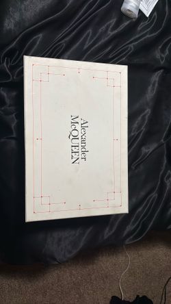 Size 7.5 Don’t use them need gone or send trades.