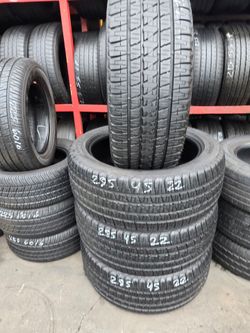 286/45/22 tires Bridgestonee for chevy Silverado Tahoe Gmc