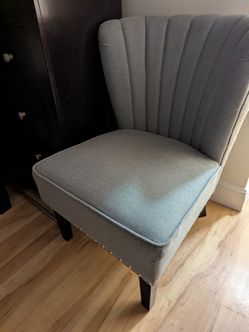 Comfy accent chair
