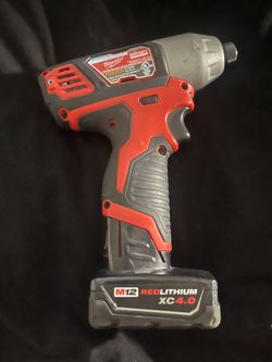 Milwaukee impact driver m 12