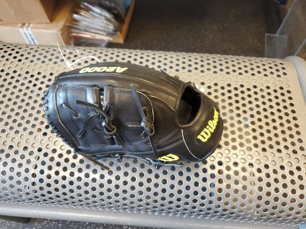 Wilson A2000