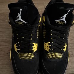 Jordan 4 Yellow Thunder