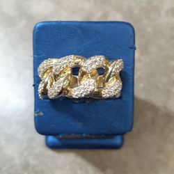 Cuban Link  Ring  Stone 10k  Size.  11 .  Gr10.2 