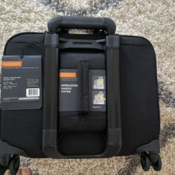 New Briggs & Riley Medium Spinner Brief