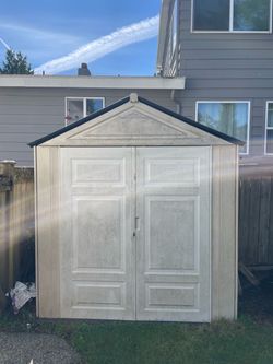Rubbermaid plastic resin outdoor storage shed