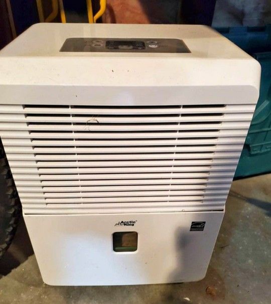 Arctic King 30 pint dehumidifier