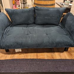 Futon - good Condition 