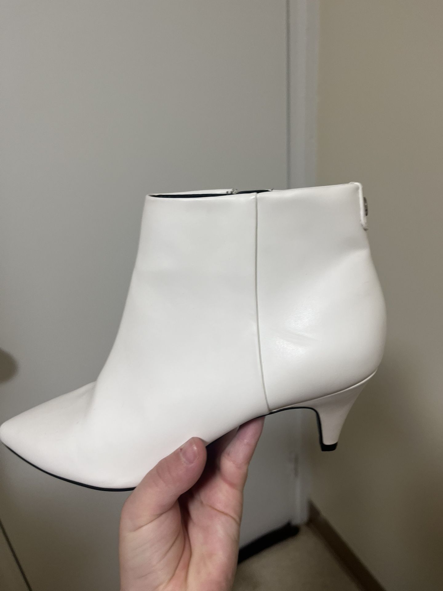 Size 6 Women Boots