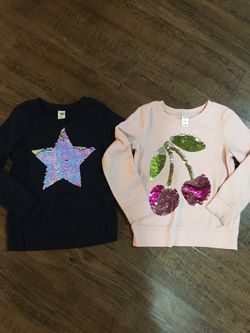 2 flipping fleece shirts