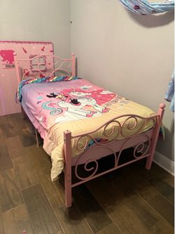 Twin Princess Bed with Memory Foam Mattress