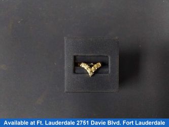 Women's Ring - Mother's - Yellow Gold 14k (.585) 3.8 grams Size 7.5