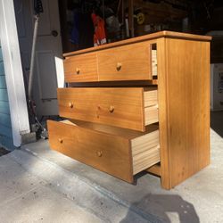 4 Drawer Dresser 