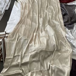 6 CHAMPAGNE COLOR CURTAIN PANELS PICK UP TODAY